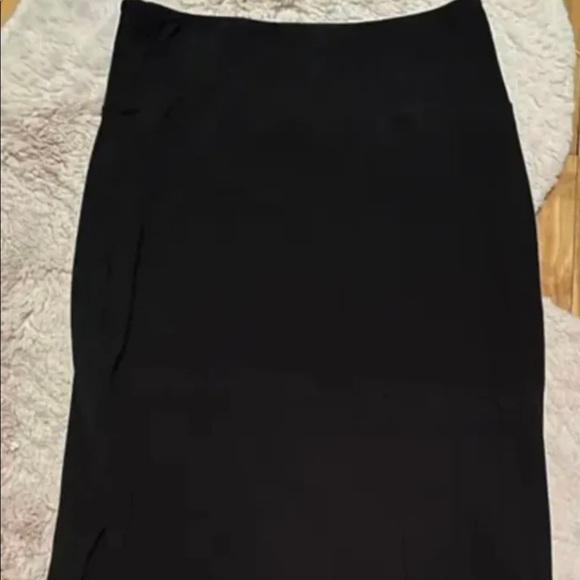 Black skirt guess - Picture 6 of 9